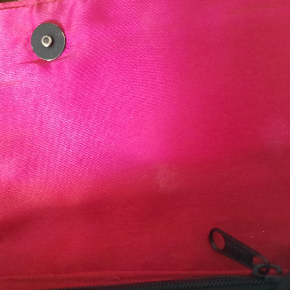 Purse - Picture 2 of 2